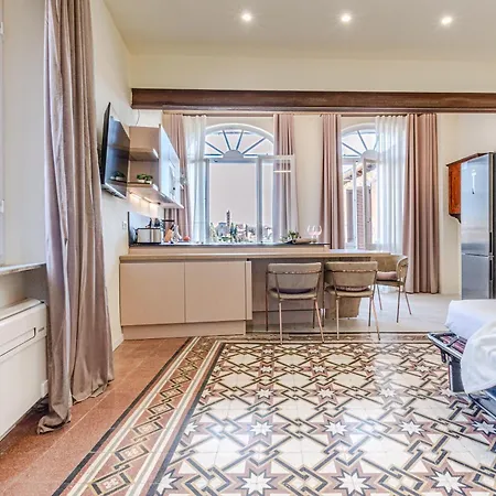 Rose - In Centro Storico Con Balcone Con Vista * Siena