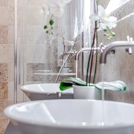 Apartman Rose - In Centro Storico Con Balcone Con Vista Siena