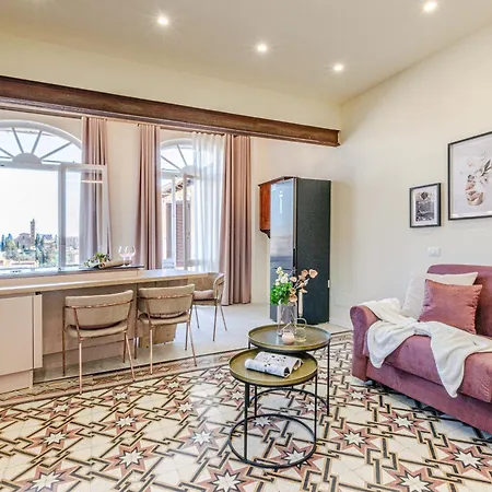 Rose - In Centro Storico Con Balcone Con Vista Apartman