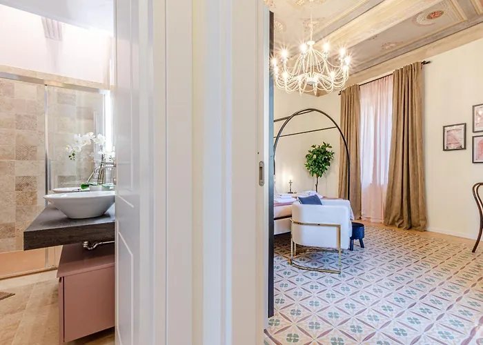 Apartamento Rose - In Centro Storico Con Balcone Con Vista Siena