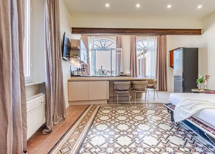 Rose - In Centro Storico Con Balcone Con Vista * 锡耶纳