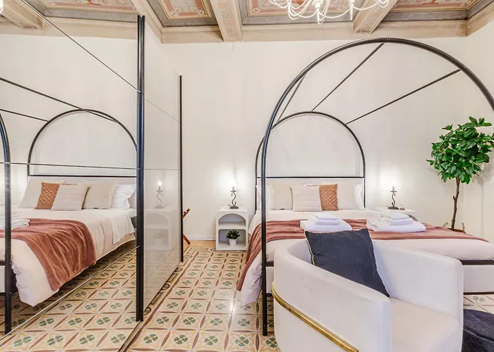 Rose - In Centro Storico Con Balcone Con Vista *