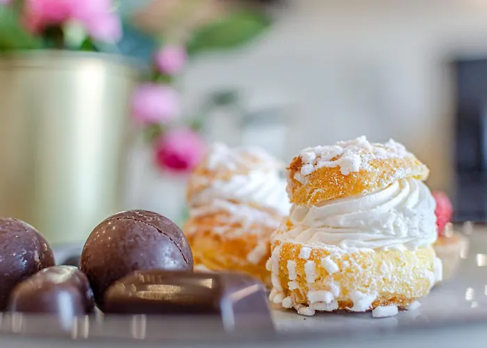 Апартаменты Rose - In Centro Storico Con Balcone Con Vista Сиена