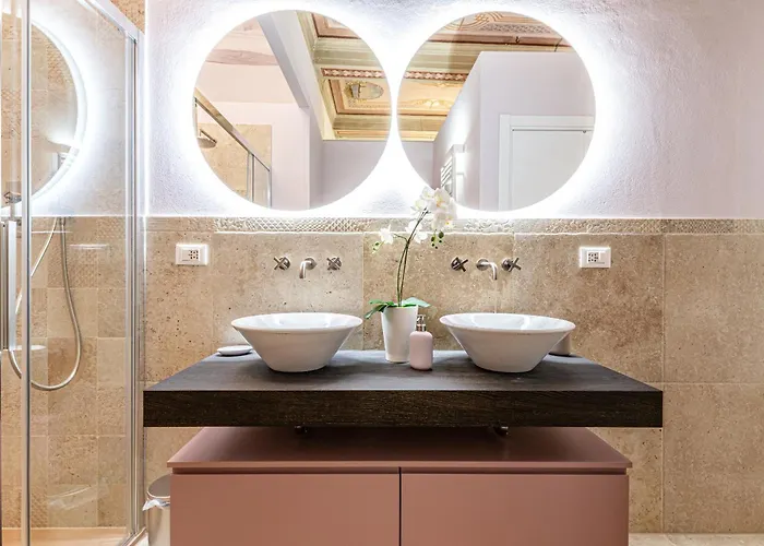 Rose - In Centro Storico Con Balcone Con Vista Апартаменты Сиена