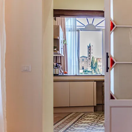 Rose - In Centro Storico Con Balcone Con Vista Апартаменти